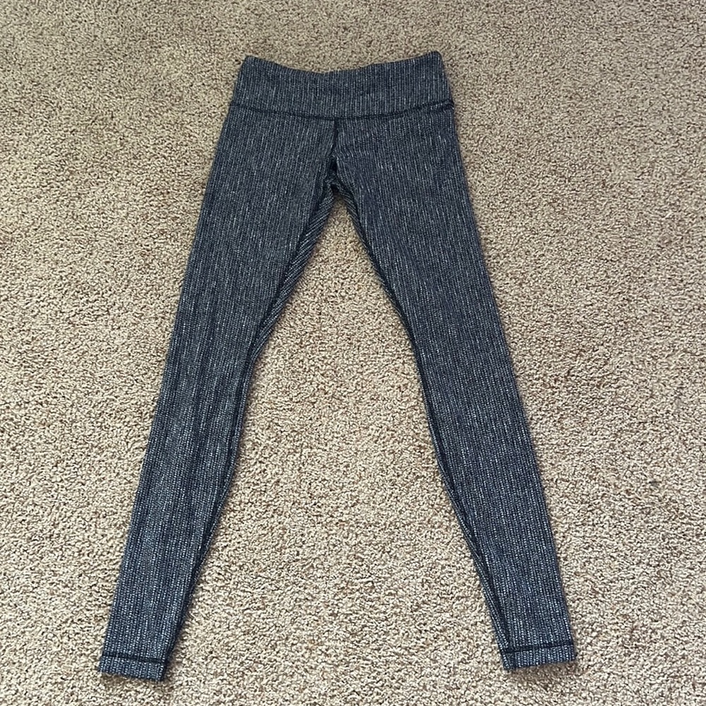Lululemon grey leggings size 6